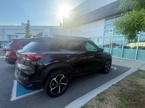 Used 2021 Chevrolet TrailBlazer RS w/ Sun and Liftgate Package AWD/4WD image 4
