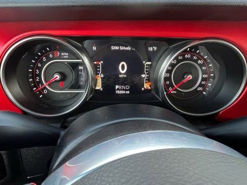 Used 2019 Jeep Wrangler Unlimited Rubicon image 12