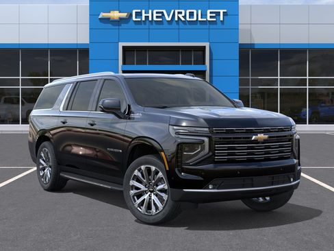 New 2026 Chevrolet Suburban High Country w/ Sun And Tow Package AWD/4WD image 31