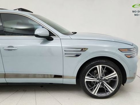 Used 2025 Genesis GV80 3.5T e-SC AWD/4WD image 7