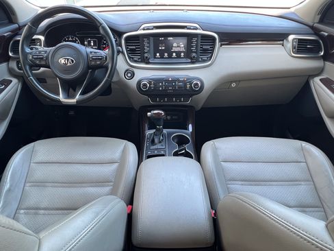 Used 2017 Kia Sorento EX AWD/4WD image 32