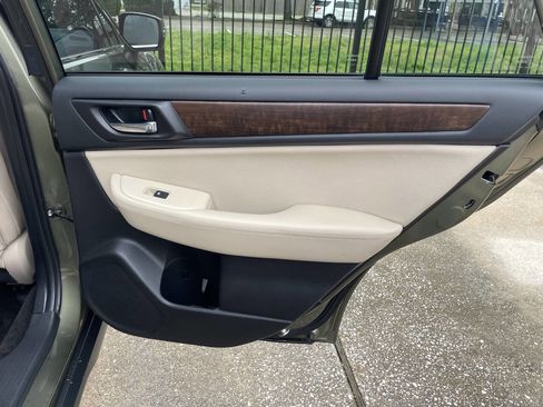 Used 2015 Subaru Outback 2.5i Limited image 17