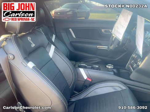 Used 2022 Ford Mustang Shelby GT500 w/ Technology Package RWD image 36