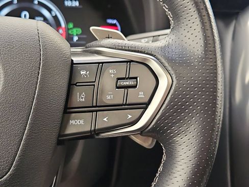 Used 2023 Lexus LX 600 F Sport w/ Accessory Package (P3) AWD/4WD image 32