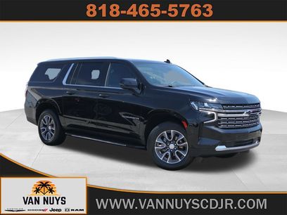 Used 2023 Chevrolet Suburban LT w/ Luxury Package