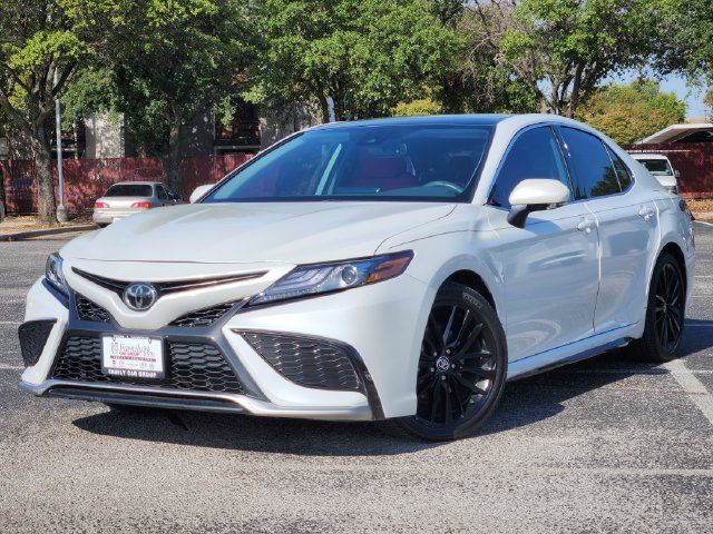 Used 2024 Toyota Camry XSE FWD image 1