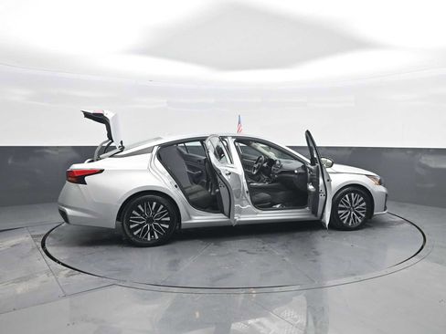 Used 2023 Nissan Altima 2.5 SV image 46