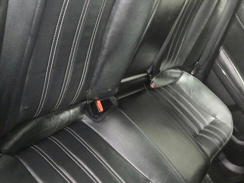 Used 2014 Chrysler 300 S image 8