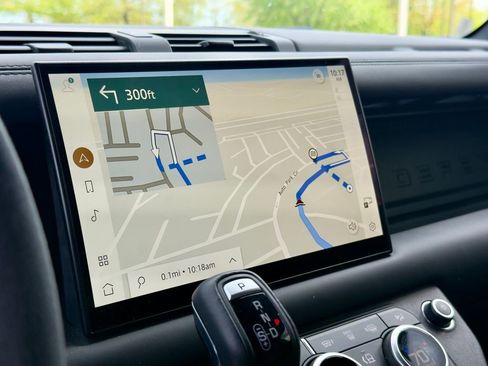 Used 2023 Land Rover Defender 90 Carpathian Edition image 11