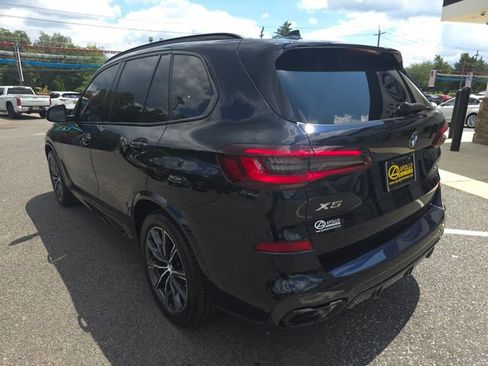 Used 2021 BMW X5 xDrive40i w/ M Sport Package image 5