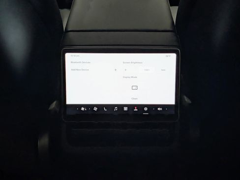 Used 2026 Tesla Model Y Premium image 24