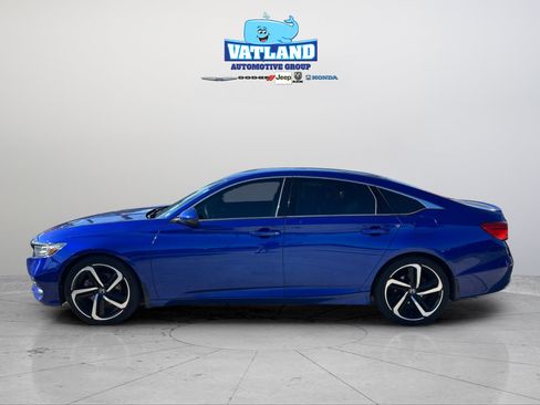 Used 2019 Honda Accord Sport image 2