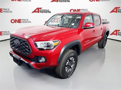 Certified 2022 Toyota Tacoma TRD Off-Road image 3