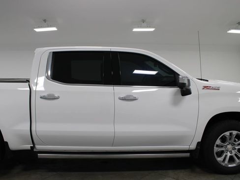 Used 2025 Chevrolet Silverado 1500 LTZ w/ LTZ Premium Package AWD/4WD image 11