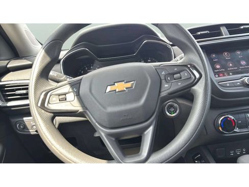 Used 2023 Chevrolet TrailBlazer LT AWD/4WD image 14
