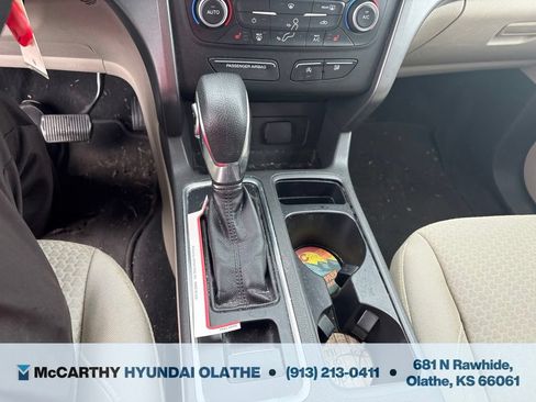 Used 2018 Ford Escape SE w/ SE Sync 3 Package FWD image 6