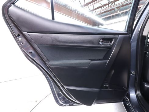 Used 2019 Toyota Corolla LE image 23