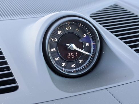 New 2026 Porsche Cayenne S image 21