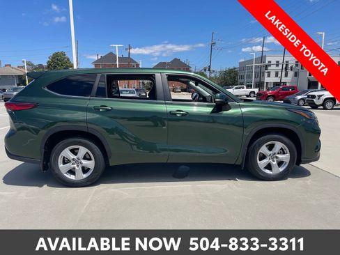 Used 2023 Toyota Highlander L FWD image 6