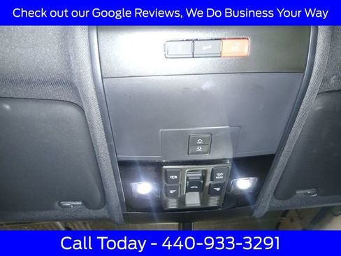 Used 2021 Volkswagen Atlas Cross Sport SE w/ Panoramic Sunroof Package image 33