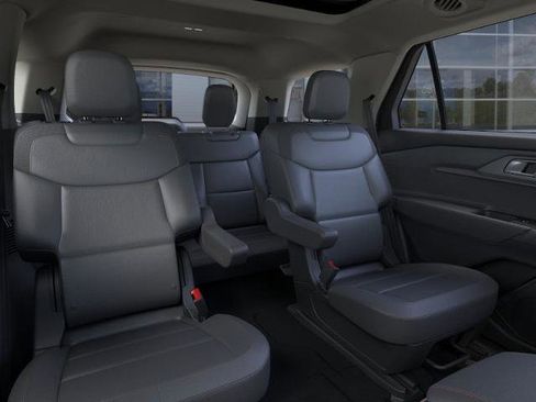 New 2025 Ford Explorer Active w/ Active Comfort Package image 11