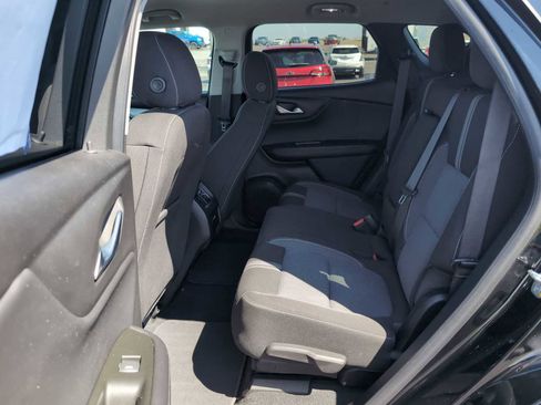 Used 2025 Chevrolet Blazer LT FWD image 23