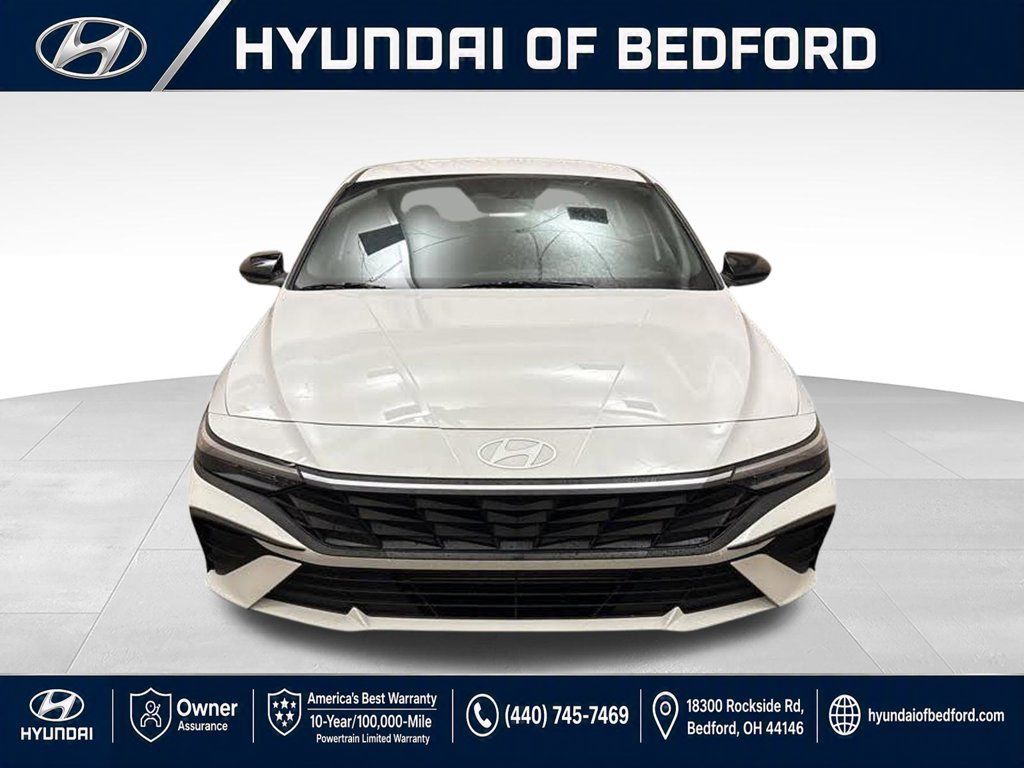 Used 2026 Hyundai Elantra Sport FWD image 2