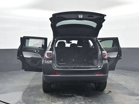 Used 2025 Jeep Compass Sport w/ Mopar Graphics Package AWD/4WD image 45