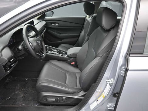 Used 2025 Honda Accord EX-L image 19