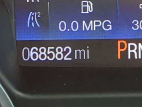 Certified 2017 Ford Escape Titanium FWD image 28