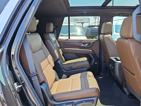 Used 2022 Chevrolet Tahoe High Country AWD/4WD image 34