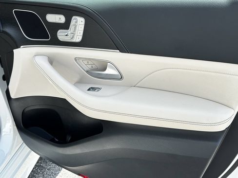 Certified 2025 Mercedes-Benz GLE 450e 4MATIC image 16