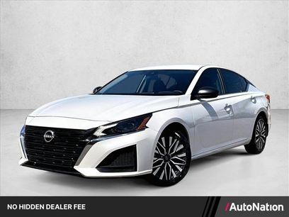 Used 2024 Nissan Altima 2.5 SV