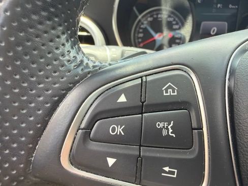 Used 2017 Mercedes-Benz C 300 4MATIC Sedan image 22
