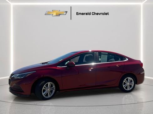 Used 2016 Chevrolet Cruze LT w/ LT Convenience Package FWD image 3