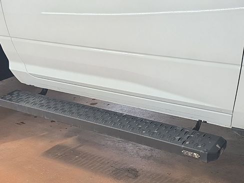 Used 2024 RAM 3500 Tradesman image 12