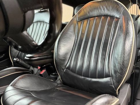 Used 2011 MINI Cooper Clubman image 3