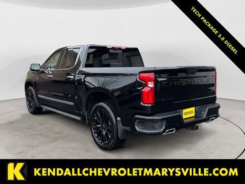 Used 2023 Chevrolet Silverado 1500 High Country w/ Technology Package image 3