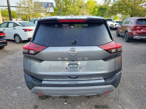 Used 2023 Nissan Rogue SV FWD image 9