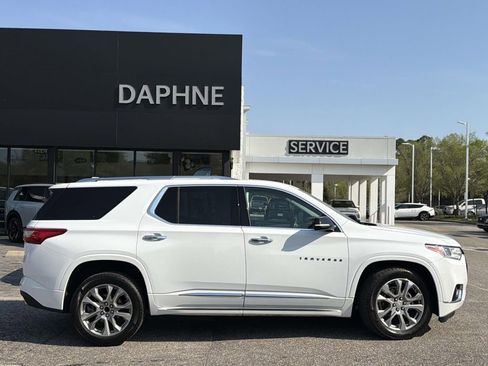 Used 2019 Chevrolet Traverse Premier w/ LPO, Blackout Package image 28