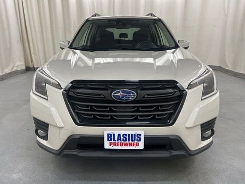 Used 2022 Subaru Forester Premium image 27