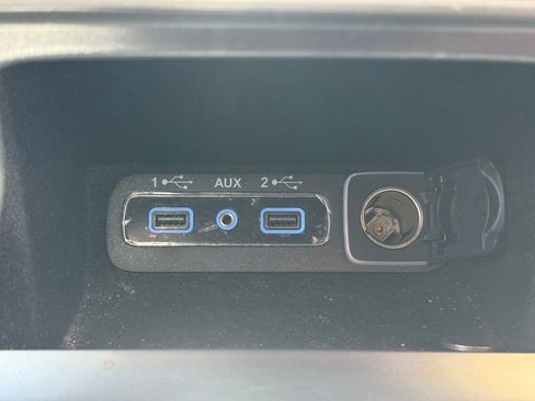 Used 2018 Jeep Grand Cherokee Limited AWD/4WD image 26