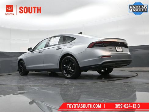 Used 2025 Honda Accord SE image 36