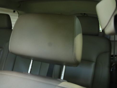 Used 2017 GMC Yukon SLT image 29