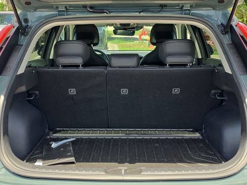 Certified 2023 Kia Niro EX FWD image 6
