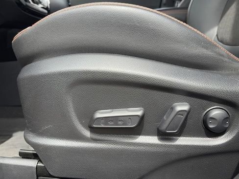 Used 2017 Kia Soul ! w/ Tech Package FWD image 21