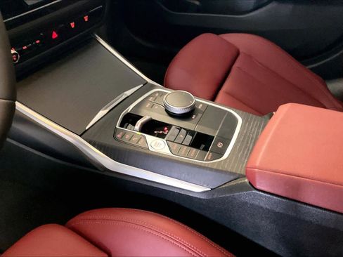 Certified 2025 BMW 330i Sedan w/ Convenience Package RWD image 15