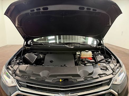 Used 2021 Chevrolet Traverse LT w/ LT Premium Package AWD/4WD image 87