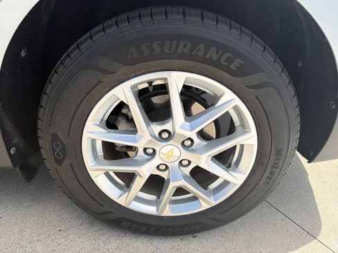 Used 2022 Chevrolet Equinox LT AWD/4WD image 37