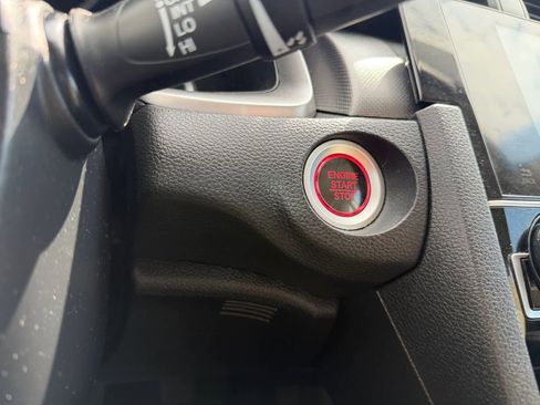 Used 2018 Honda Civic EX image 22